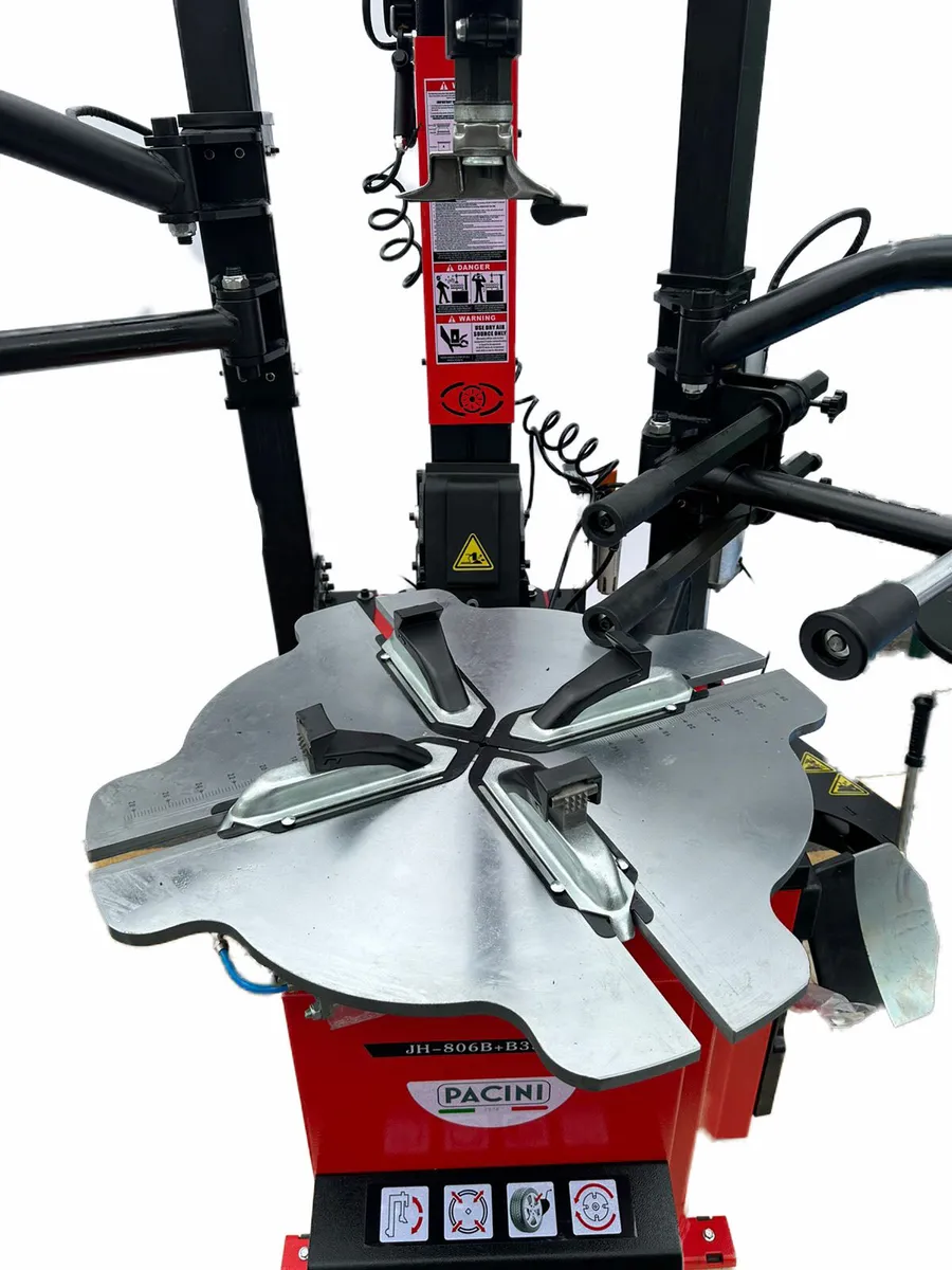 Fully Automatic Tyre Changer With Dual Assist Arms - Image 3