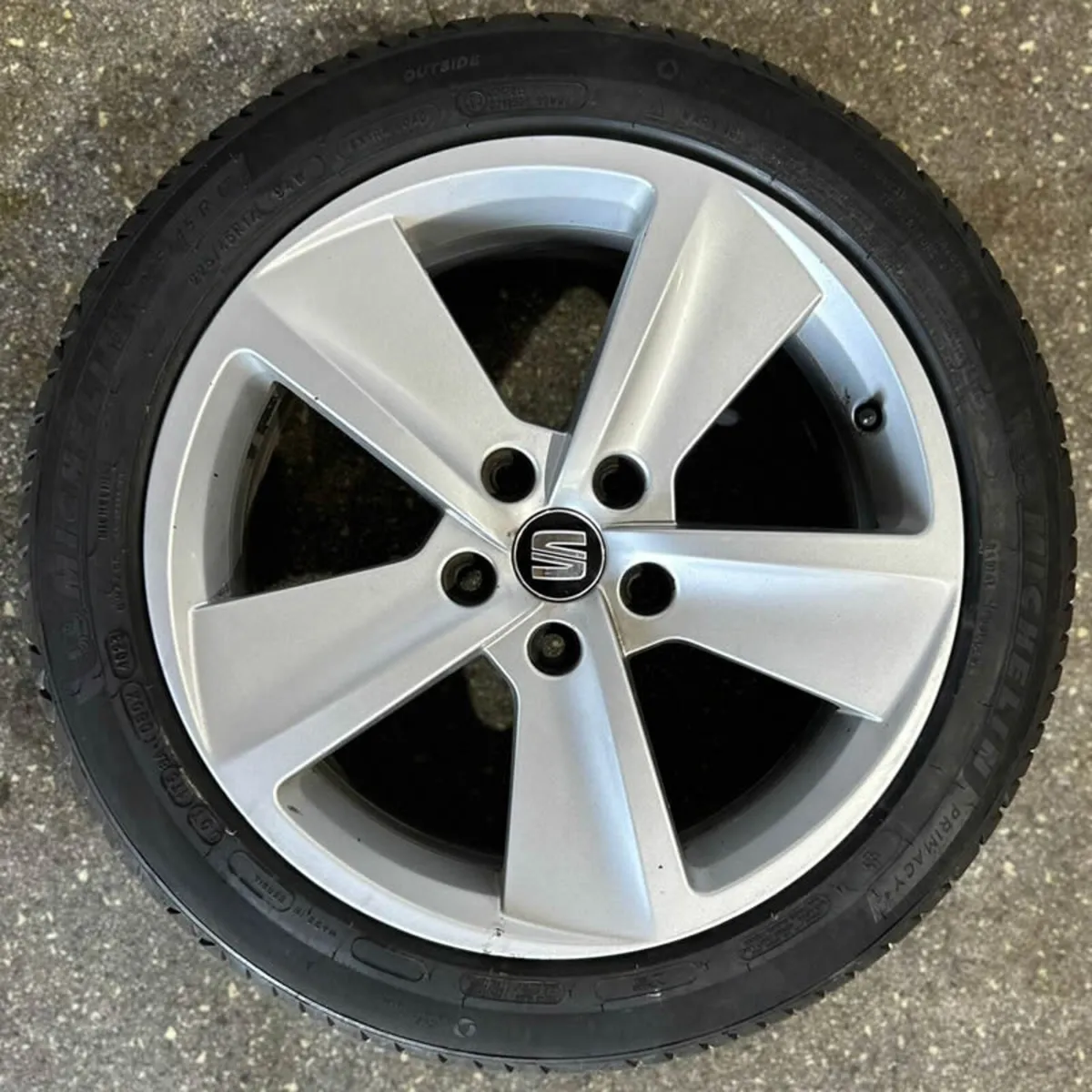 17" GENUINE SEAT LEON Alloy Wheels & Tyres - Image 2