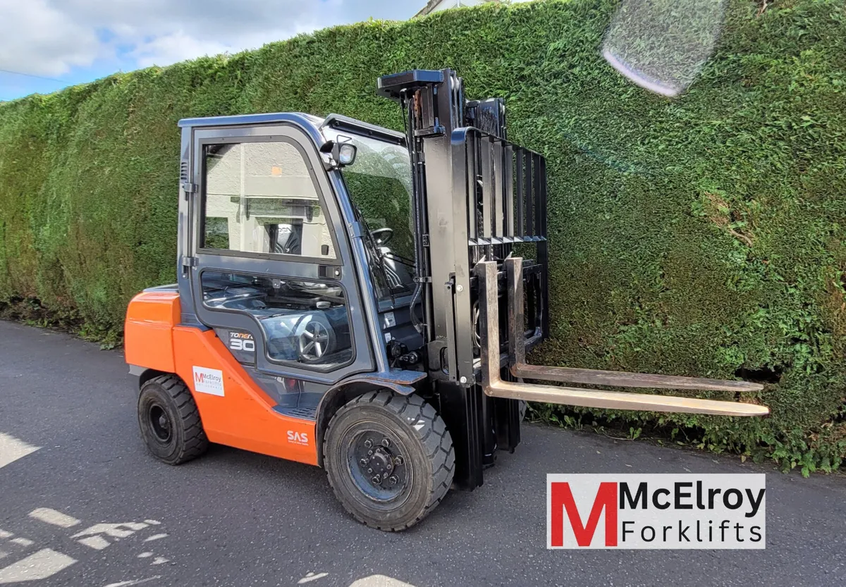 New 3 ton forklift Toyota - Image 1