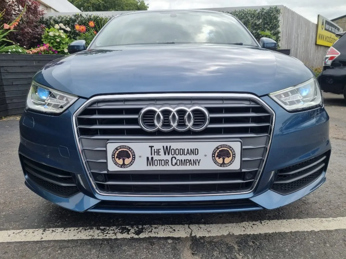 Audi A1 1.0 Tfsi Auto SE 5DR / Tax  200 / (dec RE - Image 3