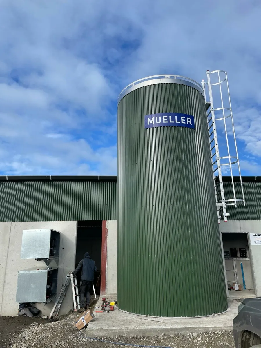 Mueller milk tanks - Image 2