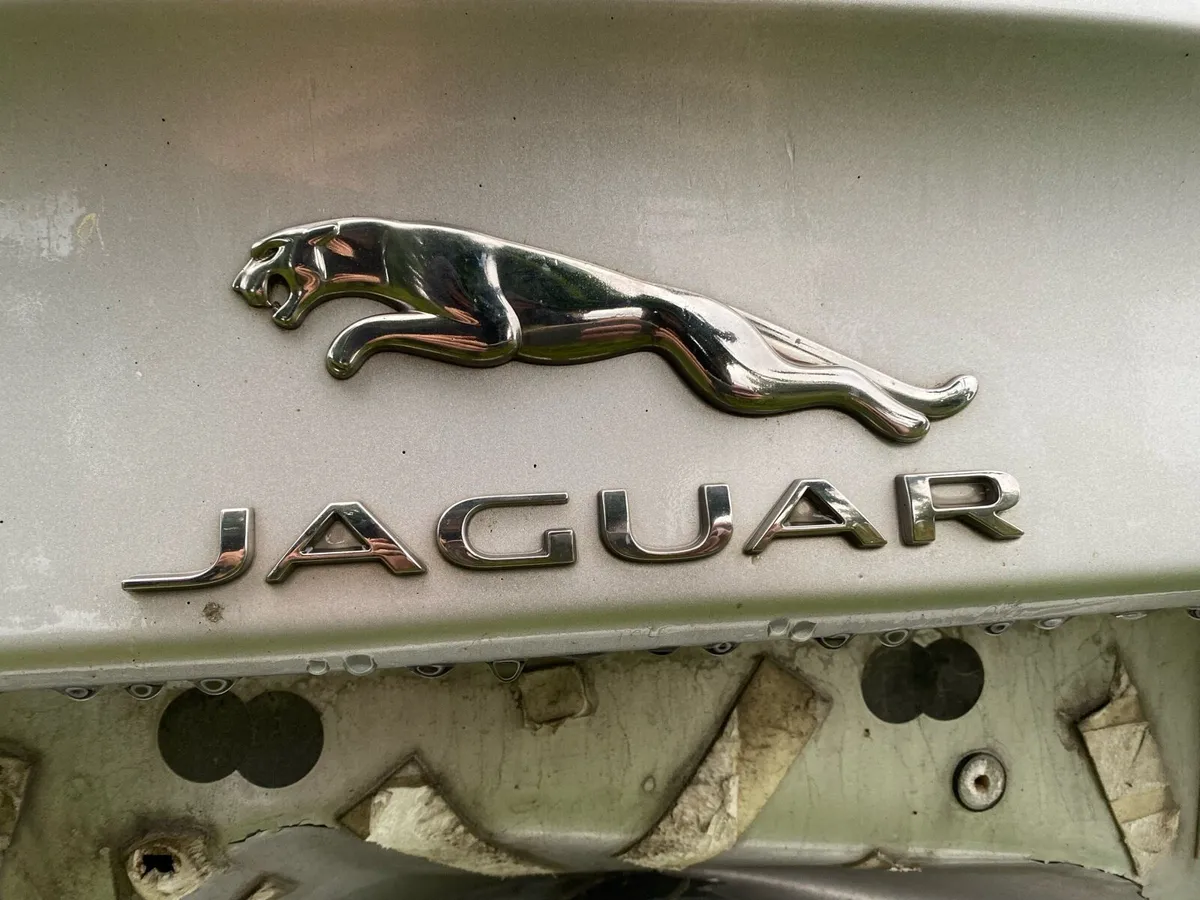 2016 JAGUAR XE BREAKING FOR PARTS - Image 4