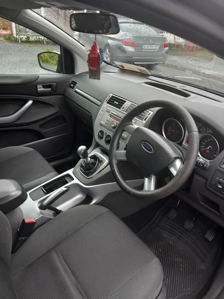 Ford Kuga 2011 - Image 3