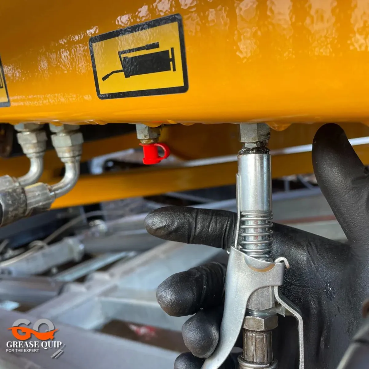 Milwaukee/Dewalt/Makita Grease Gun Coupler - Image 1
