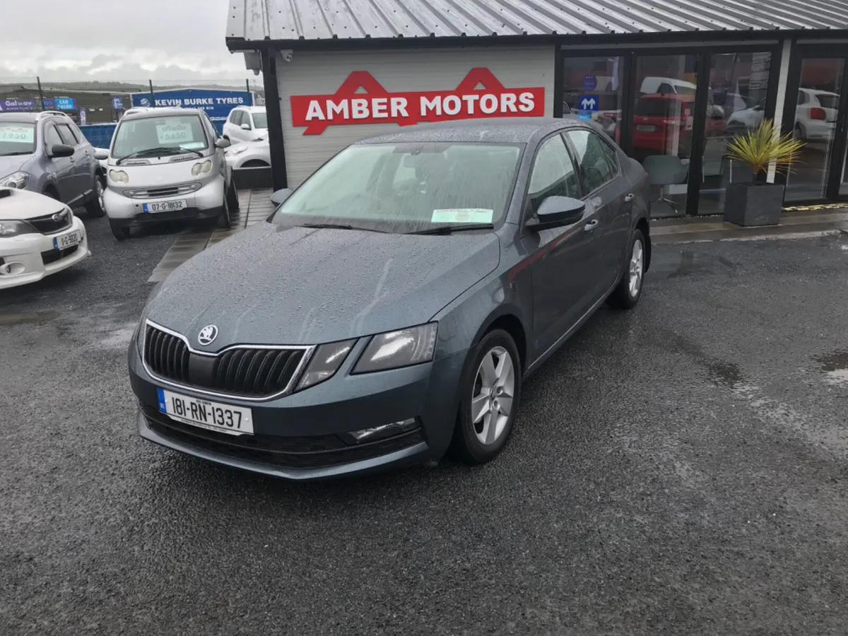 2018 Skoda Octavia Automatic - Image 2