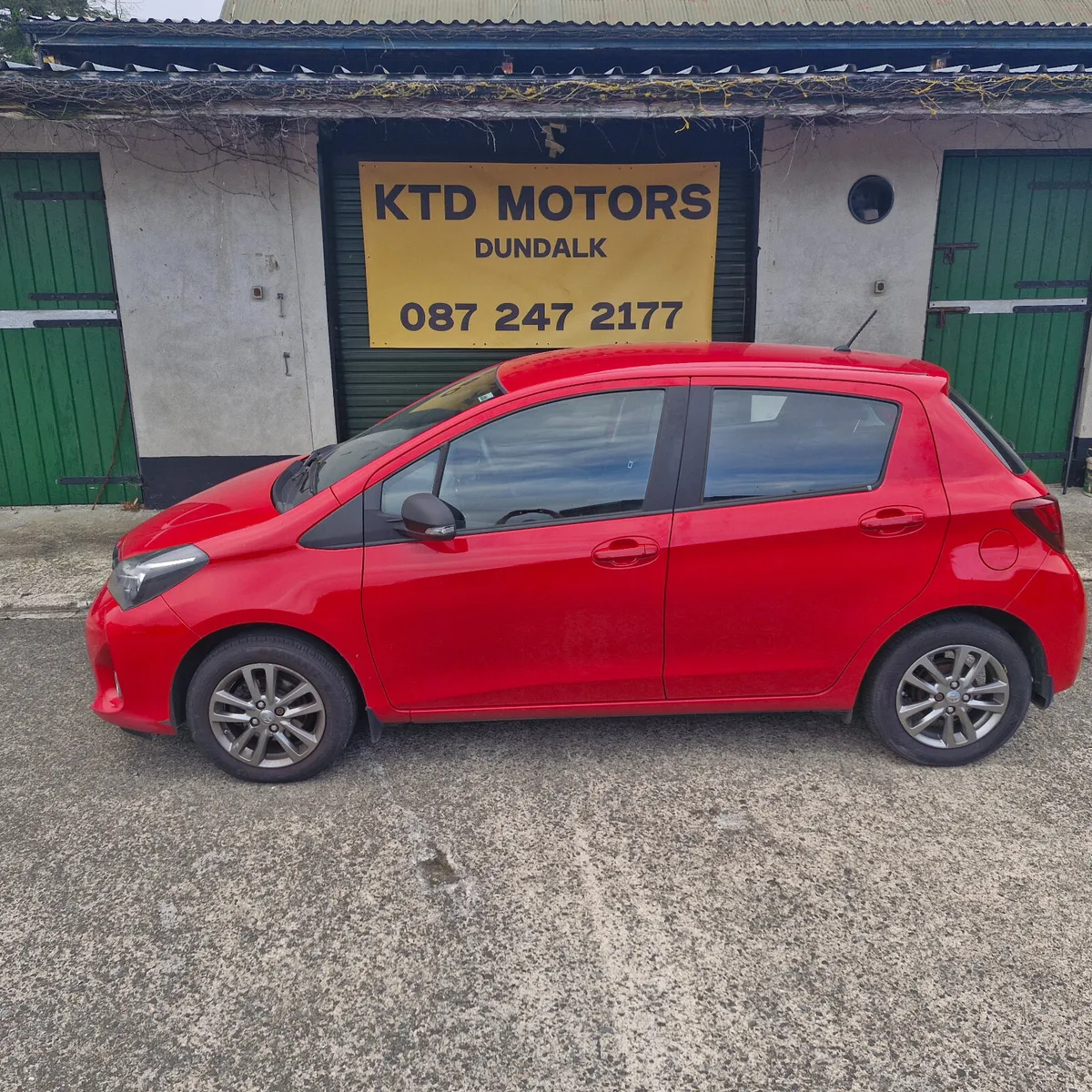 Toyota Yaris 2015 - Image 3