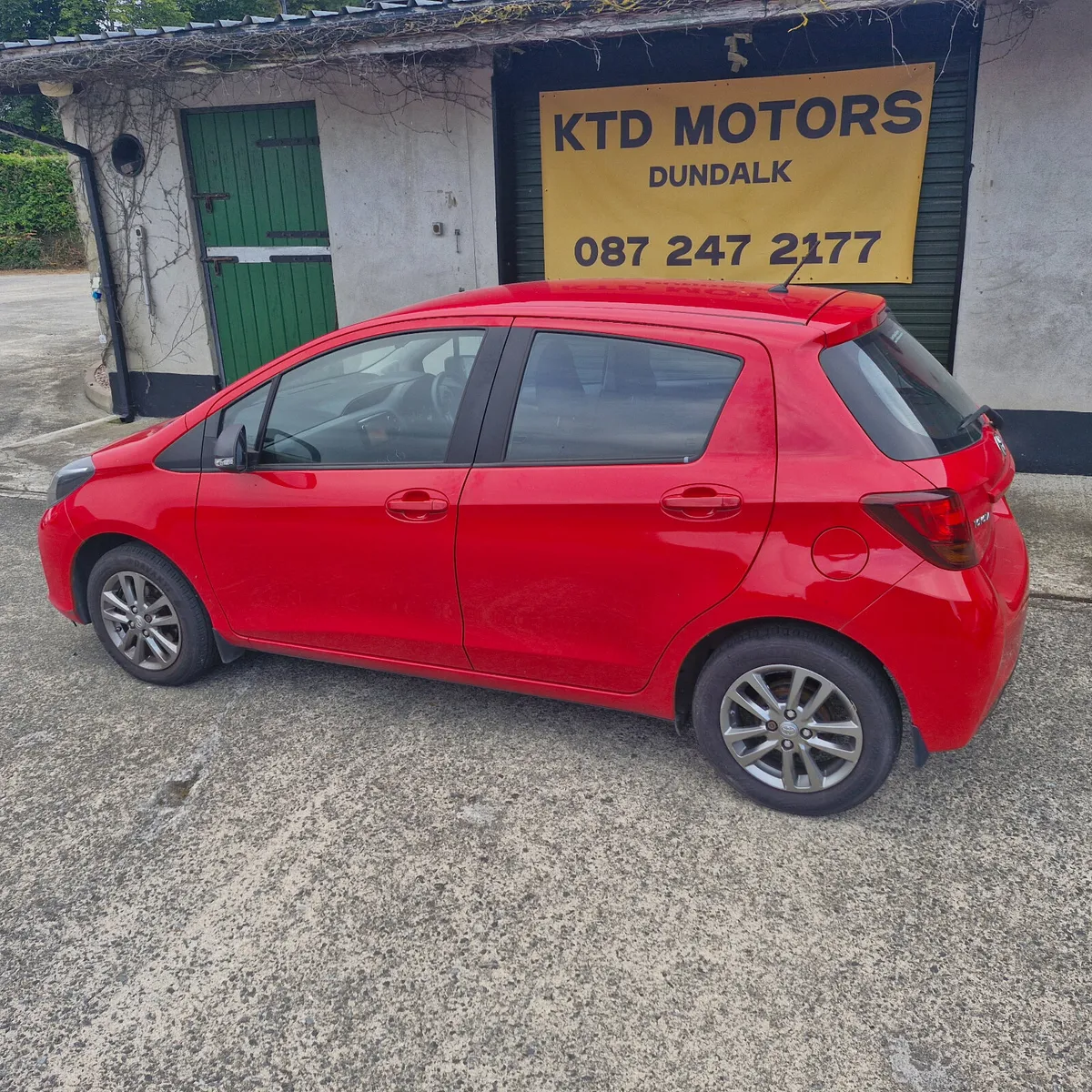 Toyota Yaris 2015 - Image 4