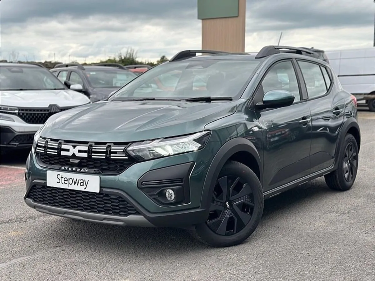 Dacia Sandero Stepway CVT Auto TCE Petrol - Image 1