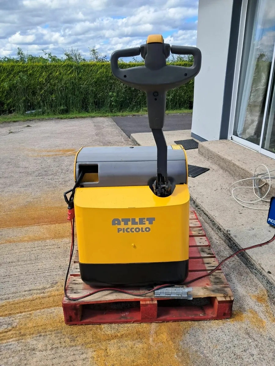Electric Pallet truck x 3 for sale in Co. Leitrim for €1,490 on DoneDeal