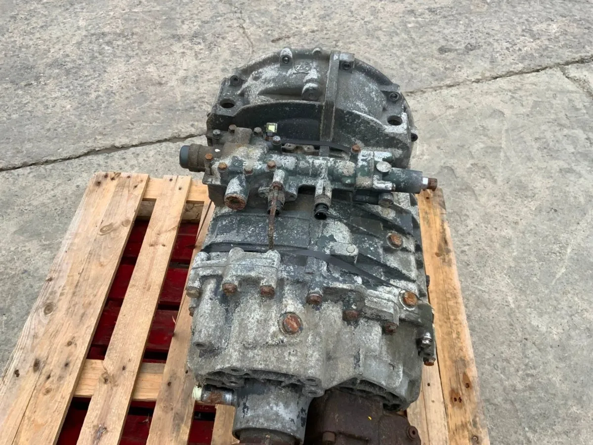 DAF LF55 6 Speed Manual Gearbox......6s 800 TO. - Image 3
