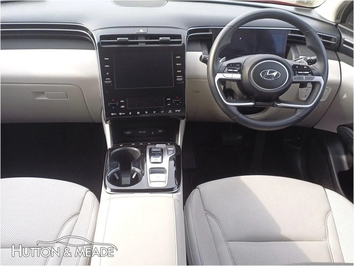 Hyundai Tucson Executive Phev 1.6 Petrol 5dr - Image 3