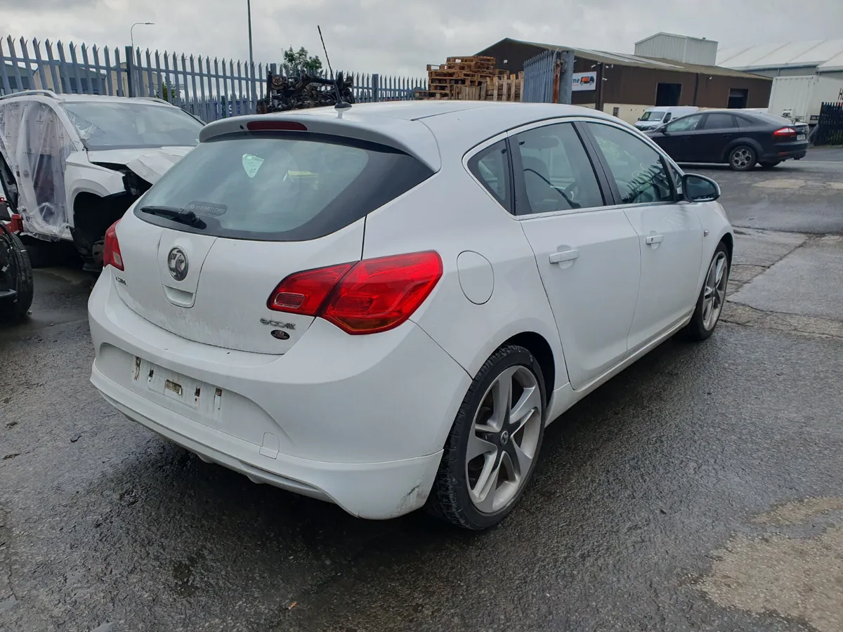 14 OPEL ASTRA  1.6 CDTI (B16DTL) FOR BREAKING - Image 3