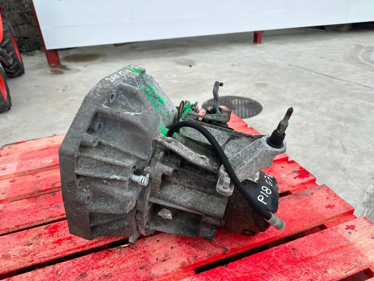 2010 RENAULT CLIO 1.2 PETROL GEARBOX...P18G76 - Image 1