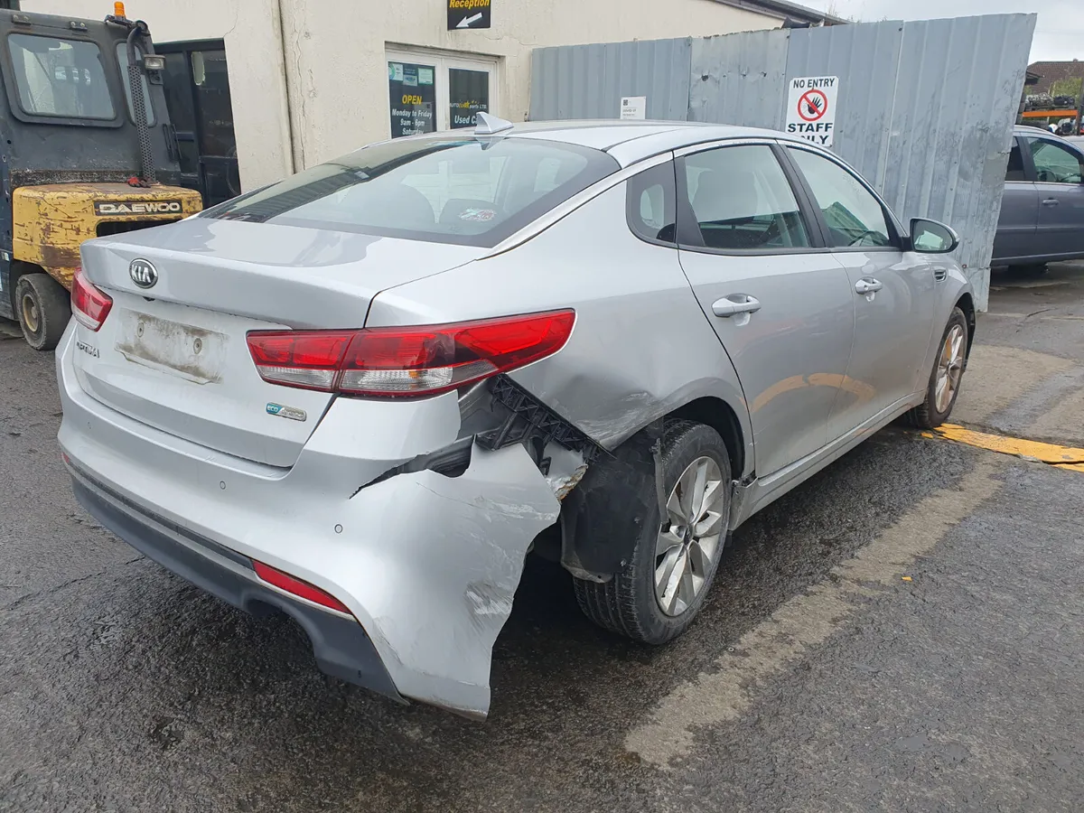 17 KIA OPTIMA  1.7 CRDI FOR BREAKING - Image 3