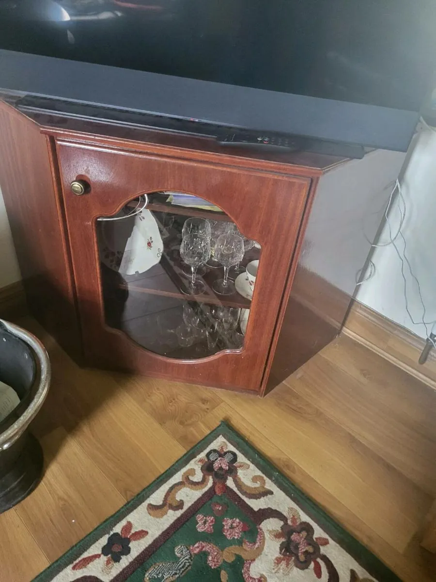 Corner TV unit