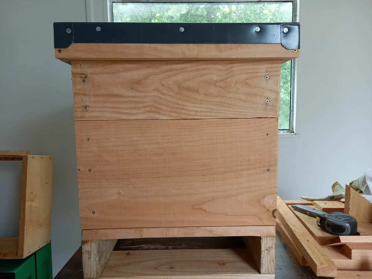 Cedar, Larch Beehives , Bee nuc 250 - Image 1