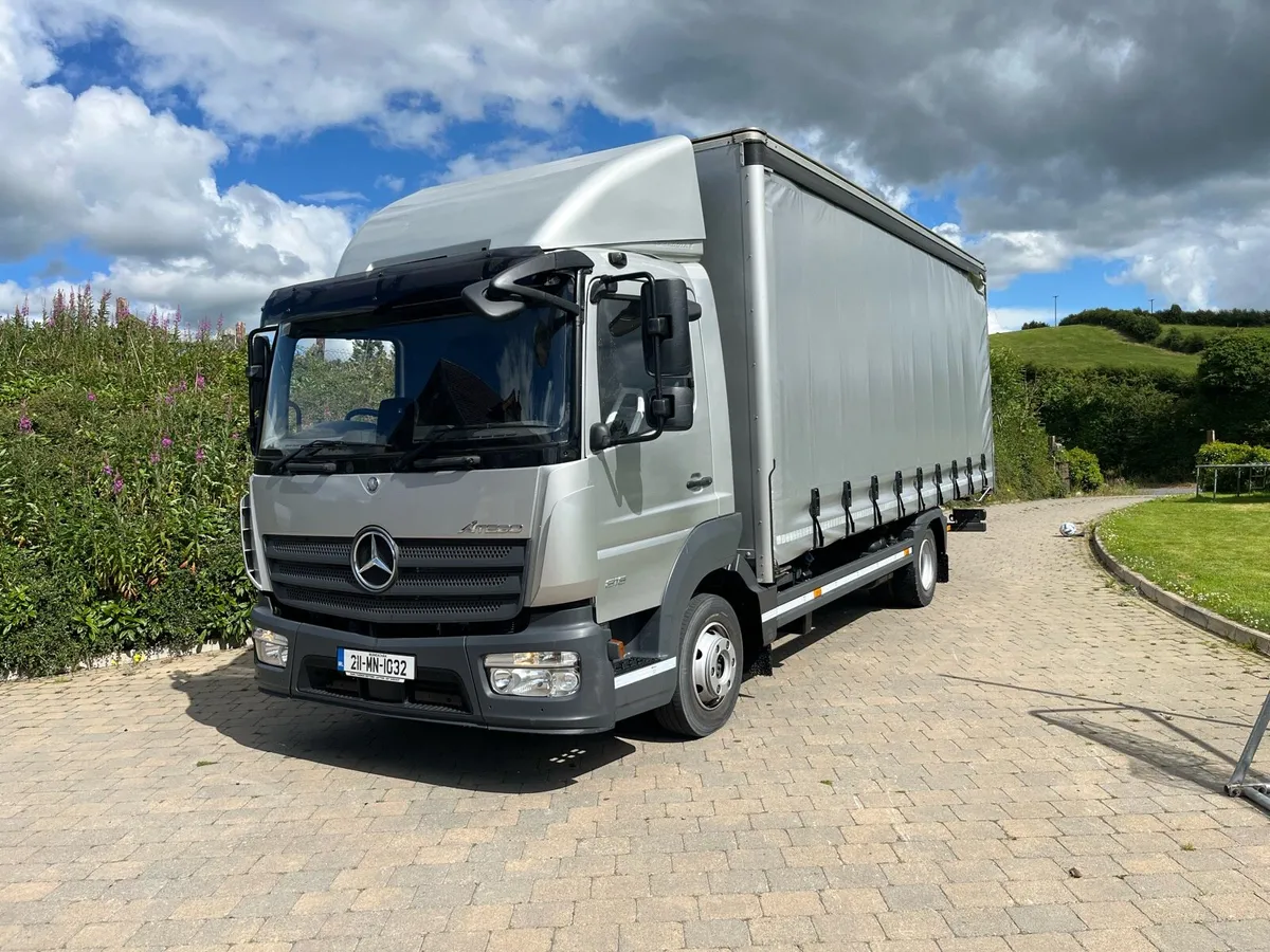 Mercedes - Image 1