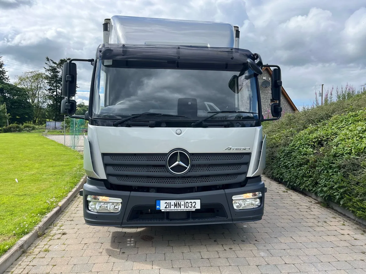 Mercedes - Image 3
