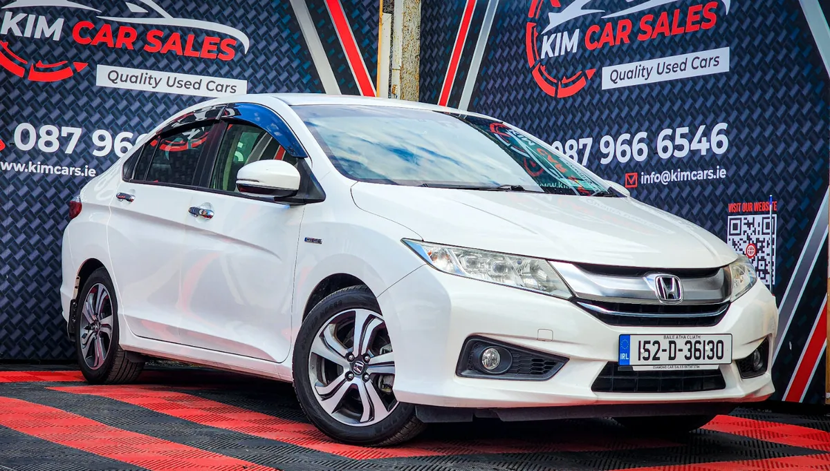 2015 Honda Grace Hybrid - Image 2
