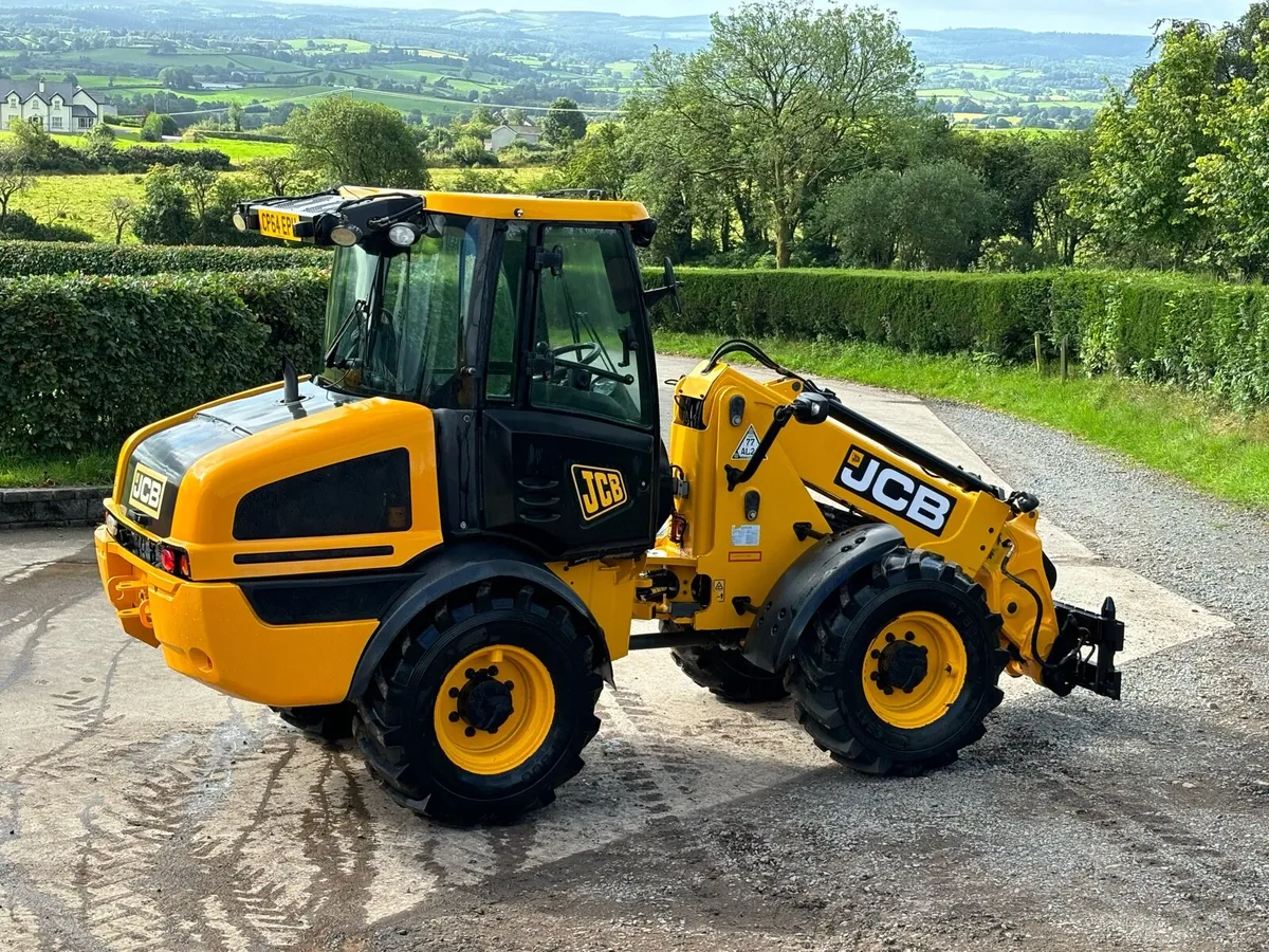 JCB Tm220 tele - Image 1
