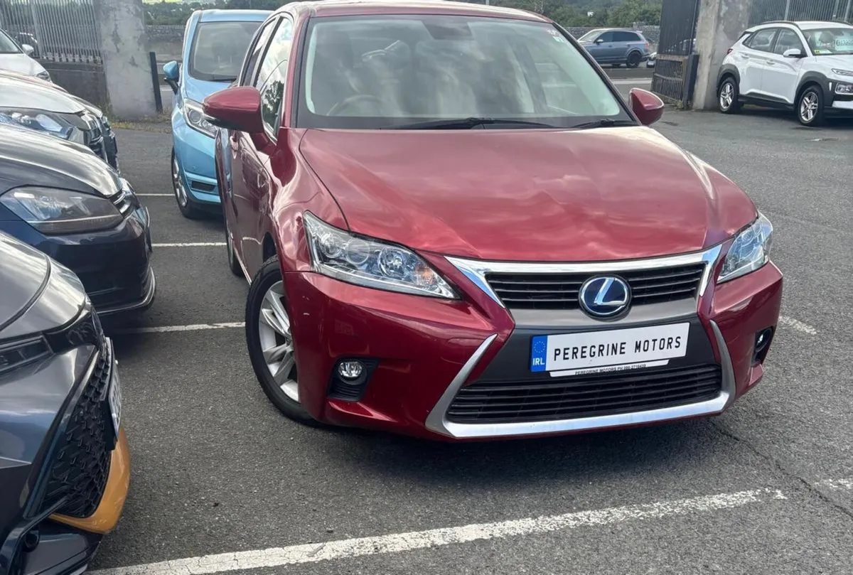 Lexus ct200 Luxury Top Specs - Image 1