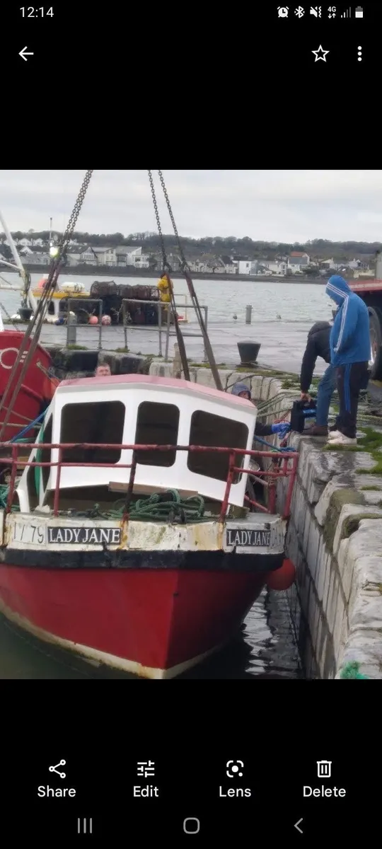 Fishing boat - Image 1