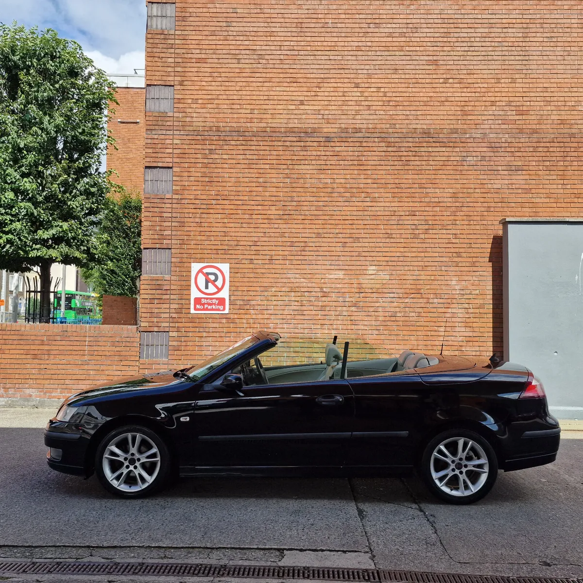 Saab 9-3 2007 Automatic Cabrio - Image 2