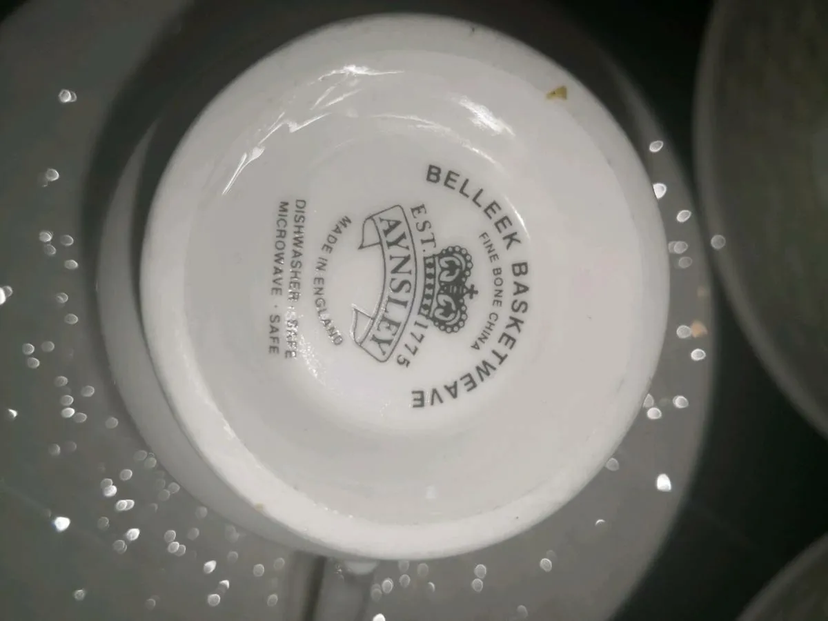 Rare Aynsley Belleek Basketweave set - Image 3