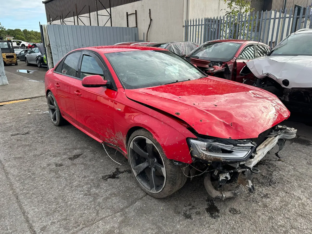 14 AUDI A4  2.0 TDI  (CJC) S LINE FOR BREAKING - Image 1