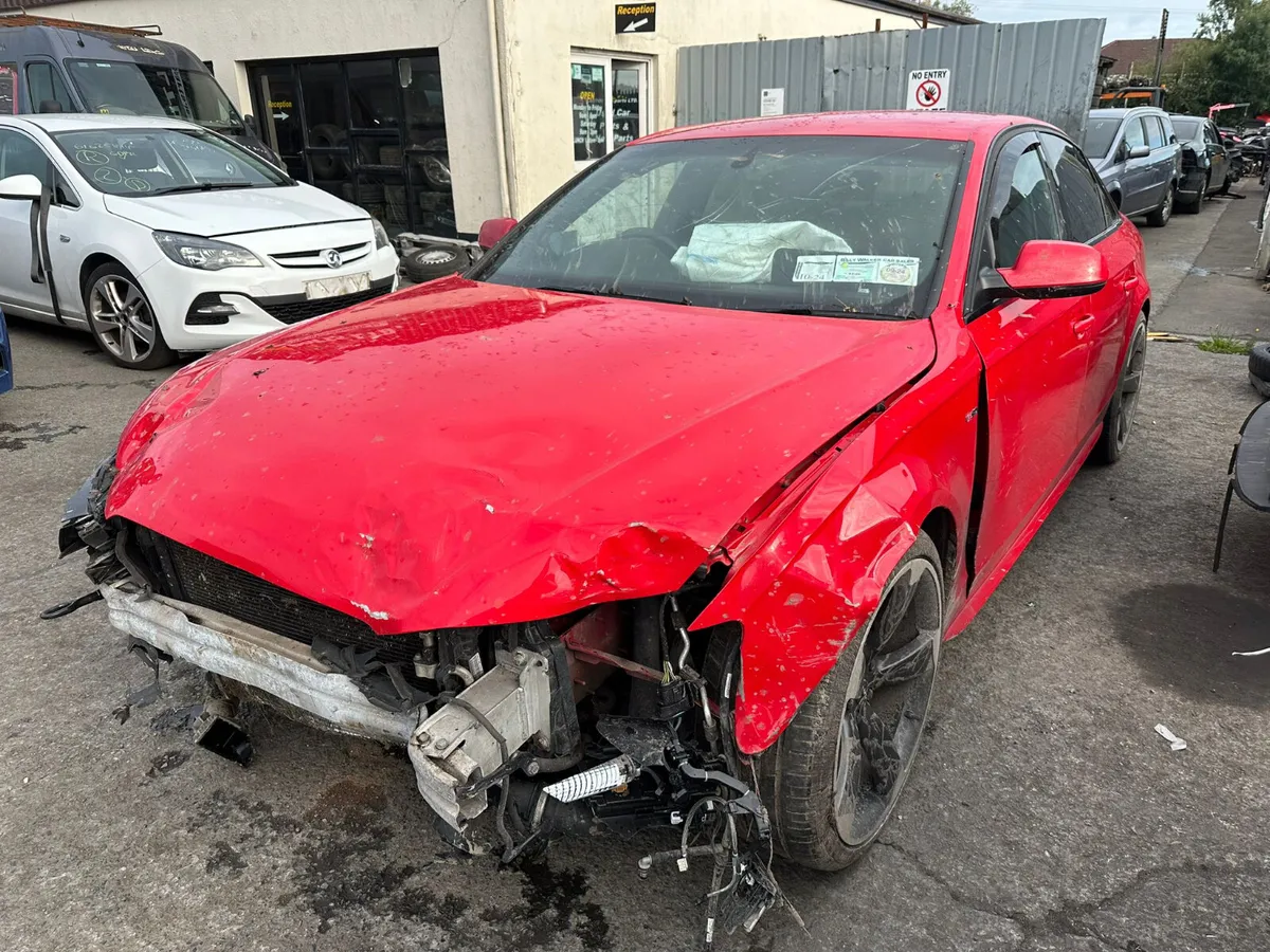 14 AUDI A4  2.0 TDI  (CJC) S LINE FOR BREAKING - Image 2