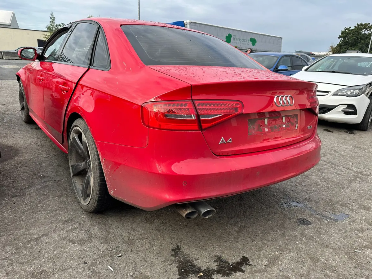14 AUDI A4  2.0 TDI  (CJC) S LINE FOR BREAKING - Image 3