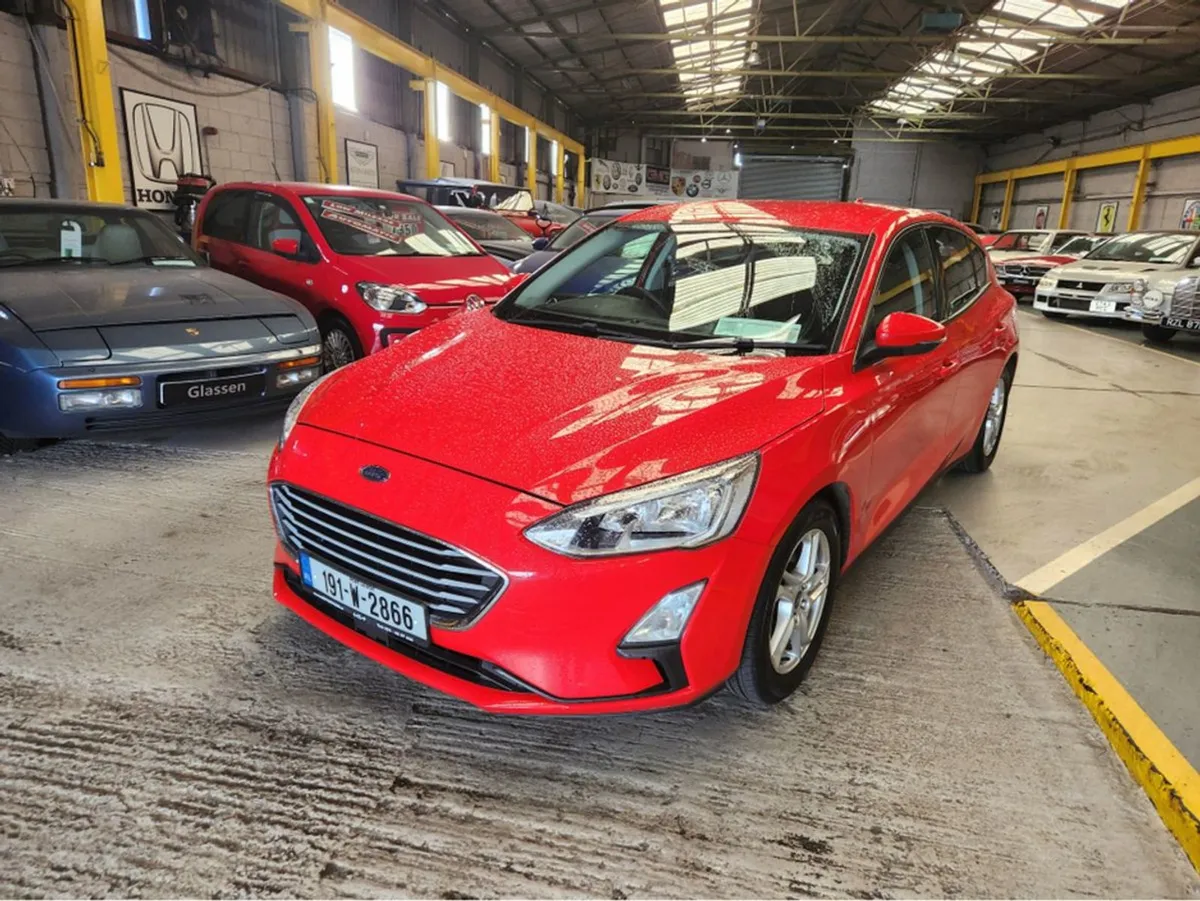 Ford Focus 1.0 Zetec Ecoboost 100PS 5DR T// New M - Image 3