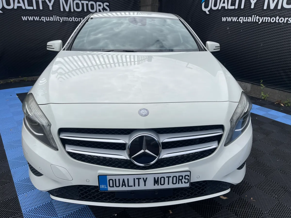 2015 MERC A180 (V02) **LOW MILES** - Image 1