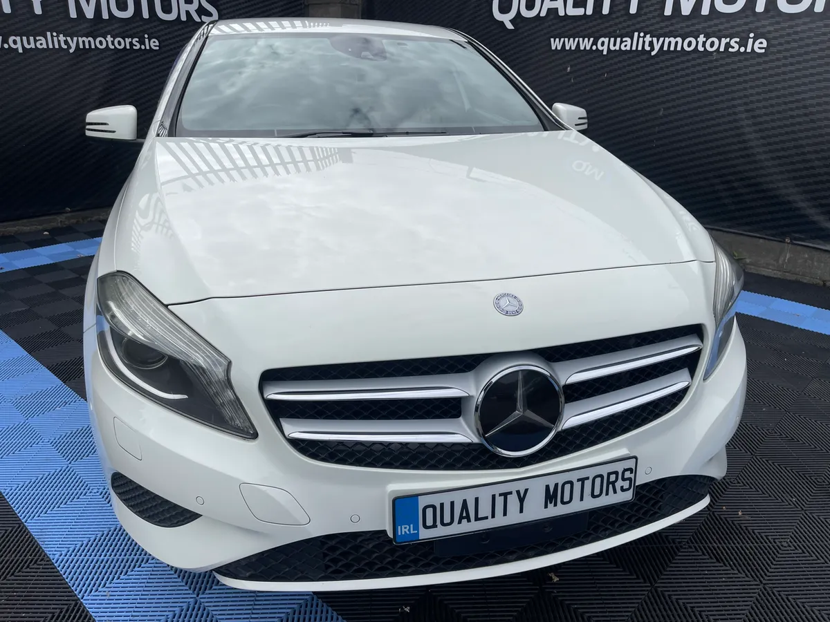 2015 MERC A180 (V02) **LOW MILES** - Image 2