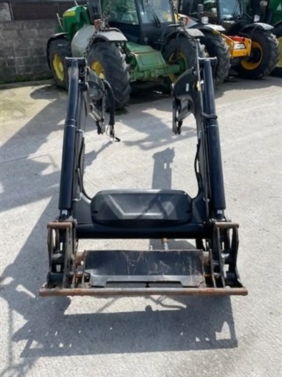 Quicke Q5S Loader - For NH, MF, JD, Claas, Valtra. - Image 2