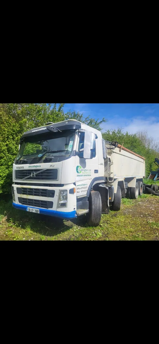 Volvo tipper - Image 1