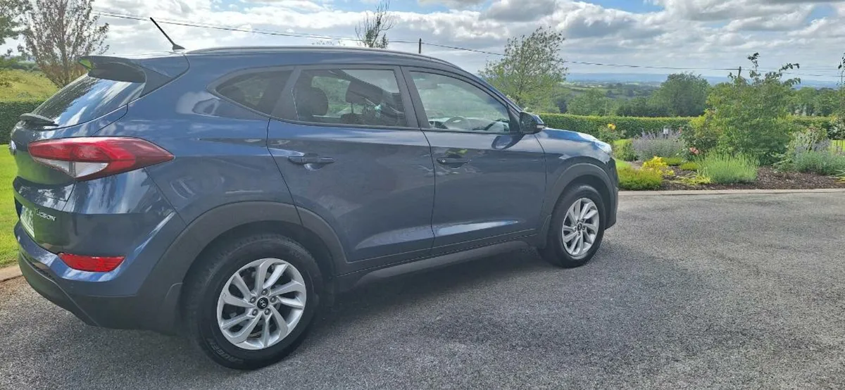 HYUNDAI TUCSON Comfort Plus - Image 3