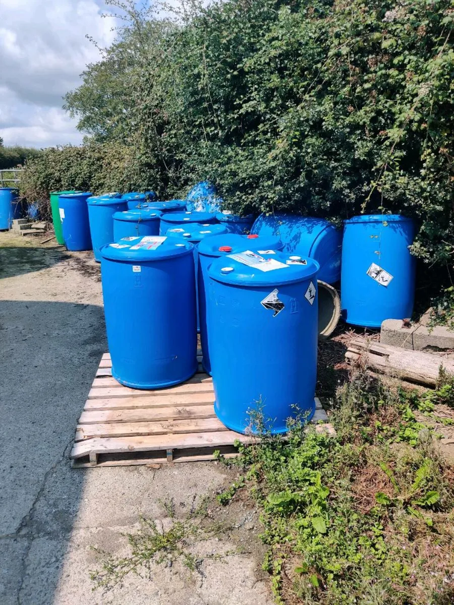 200 litre Blue Barrels - Collection Only - Image 4