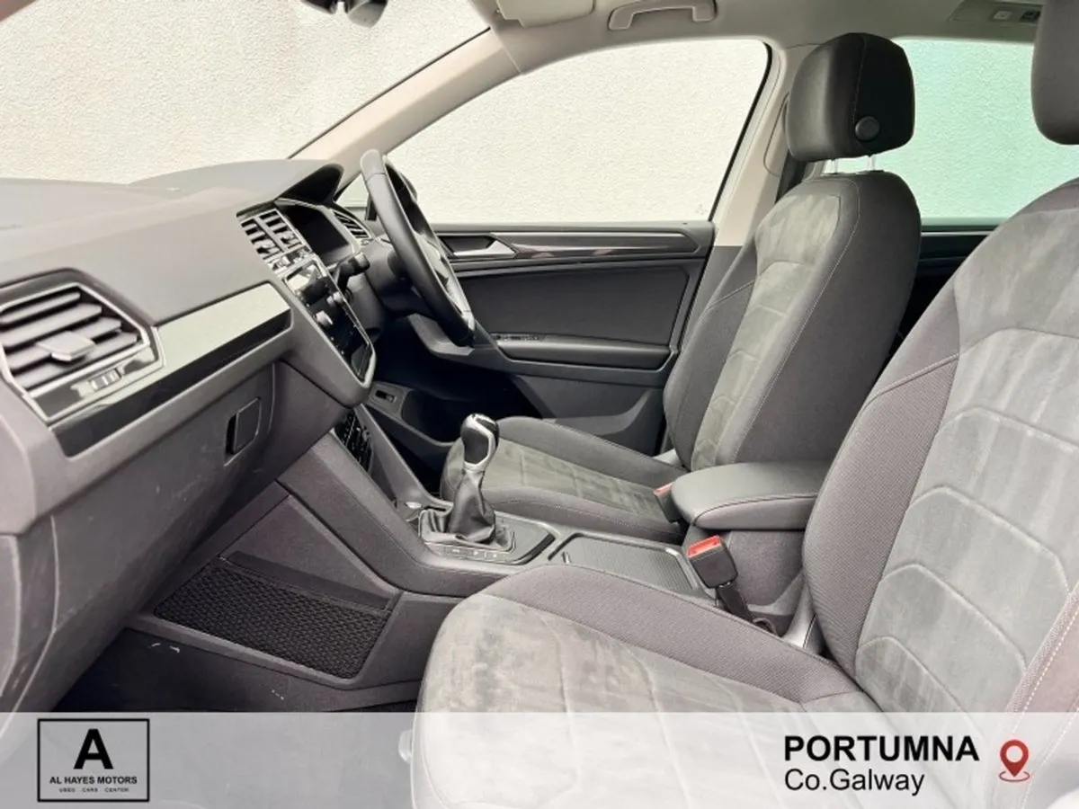 Volkswagen Tiguan Elegance 2.0 TDI 6speed 150BHP - Image 4