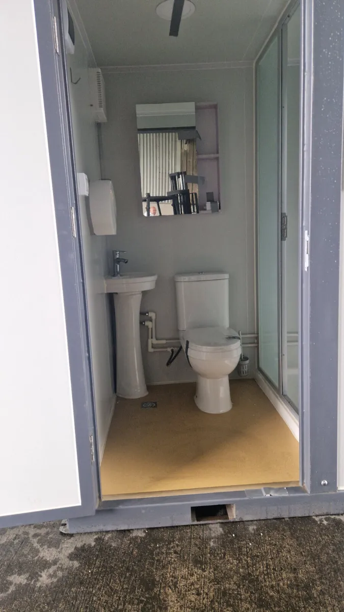 Single toilet and shower block - Image 1