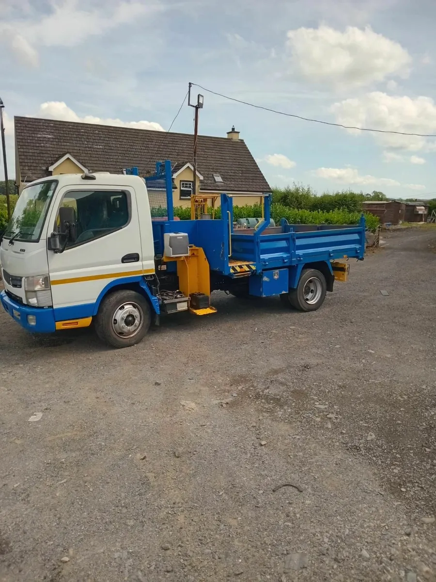 mitsubishi canter tar tipping body for breaking - Image 1