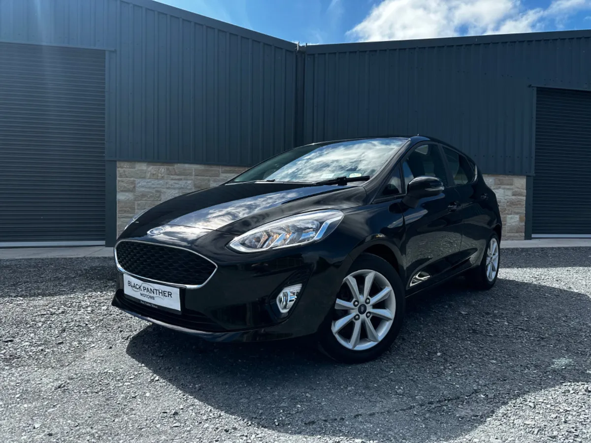 [DEPOSIT TAKEN] Ford Fiesta 181’ Zetec LOW MILEAGE - Image 2