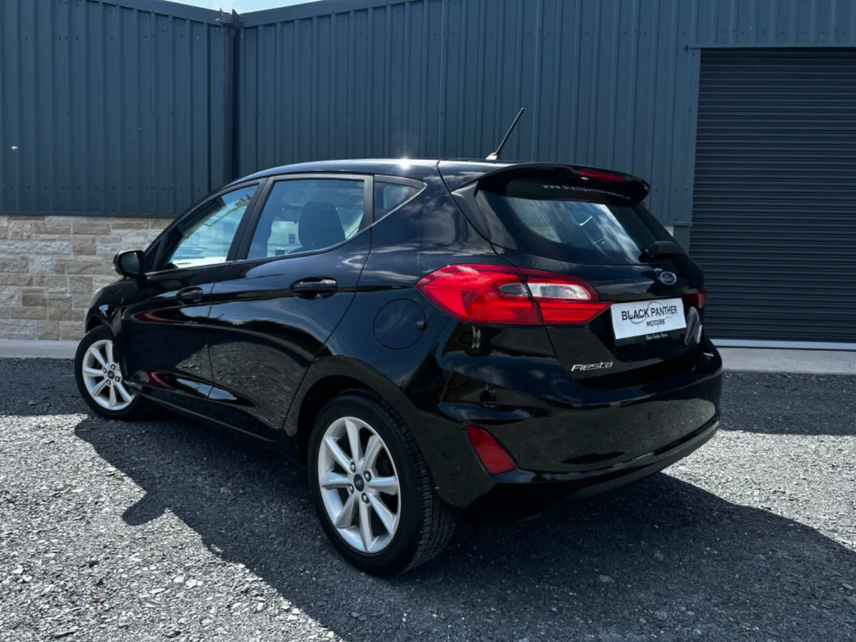 [DEPOSIT TAKEN] Ford Fiesta 181’ Zetec LOW MILEAGE - Image 3