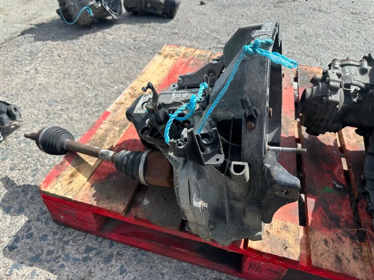 2011 RENAULT CLIO 1.5 DCI GEARBOX ...P30G115 - Image 1