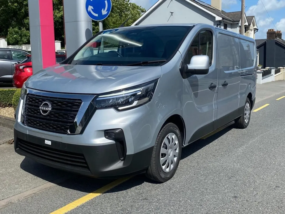 Nissan Primastar Premium Model. LWB 130hp Cabra C - Image 4