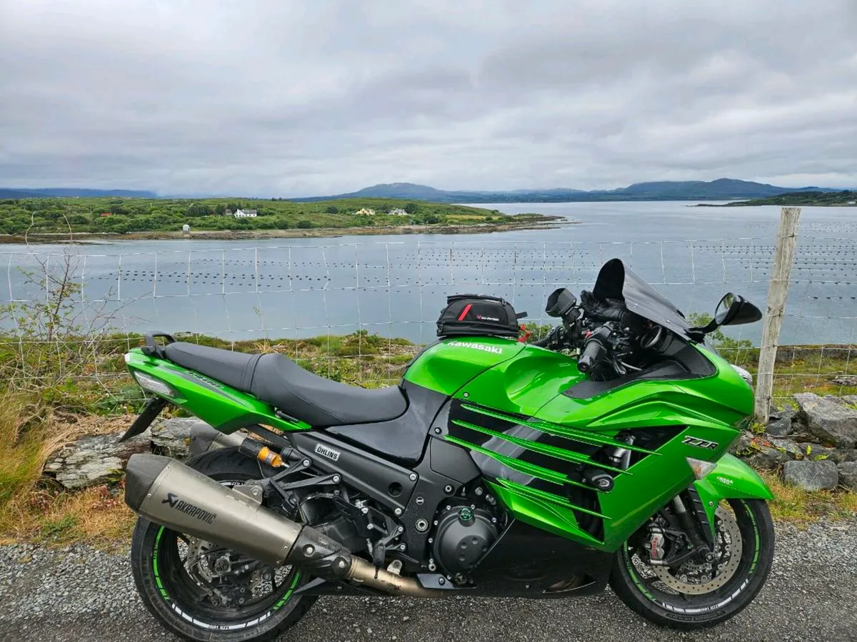 2017 ZZR 1400 Performance Sport - Image 1