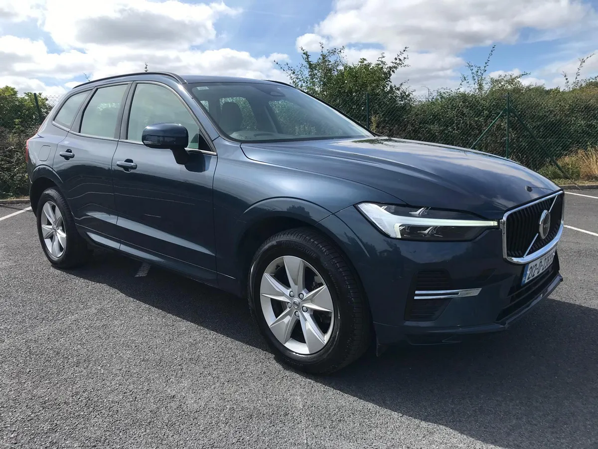 2021 VOLVO XC60 B4 MOMENTUM  AUTO - Image 1