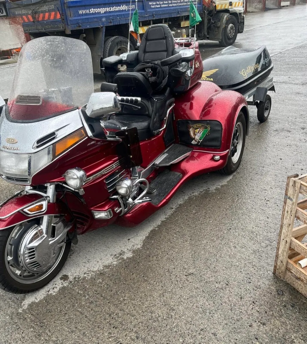 Honda goldwing motorbike 1997 - Image 1