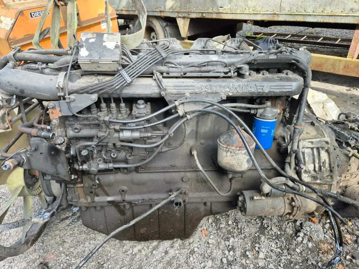 scanias 93m and 113 & 3 94d running gears - Image 4