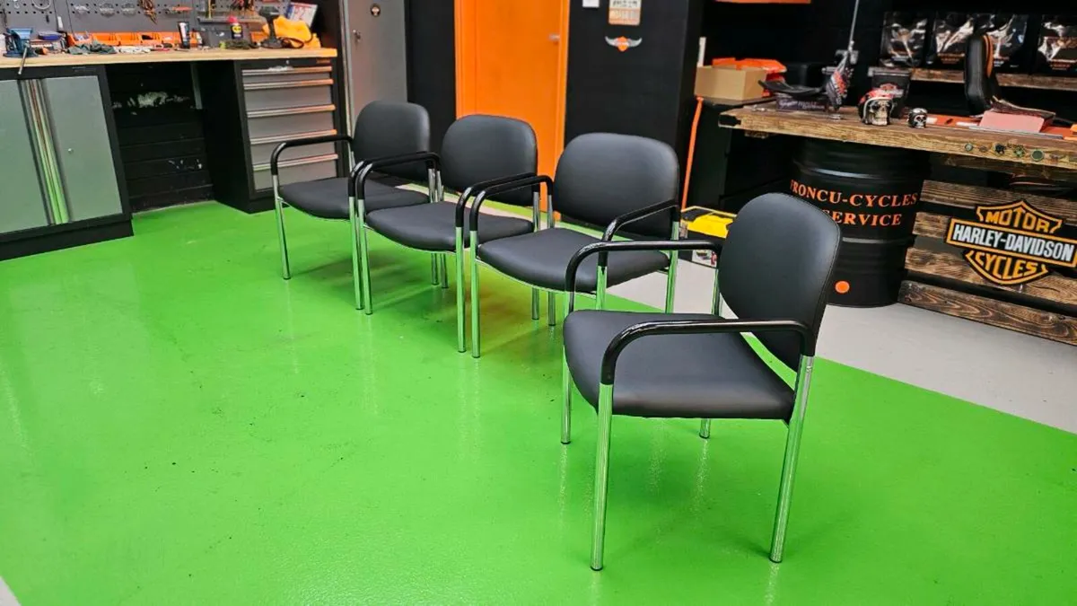 Four office chairs - Image 3